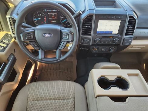 Used 2020 Ford F350 XLT w/ FX4 Off-Road Package image 25