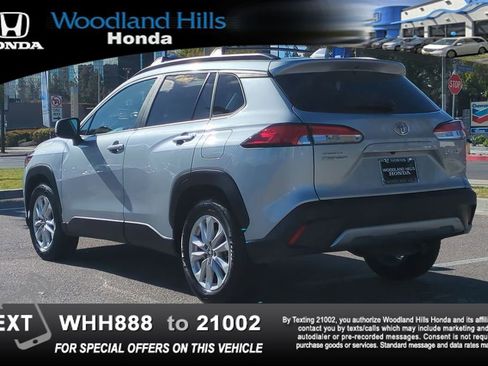 Used 2023 Toyota Corolla Cross LE w/ Moonroof Package FWD image 7