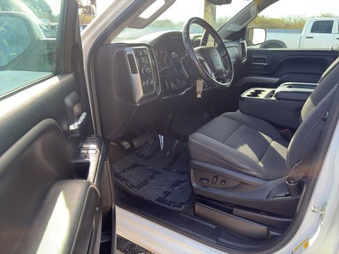 Used 2018 Chevrolet Silverado 1500 LT w/ All Star Edition image 5