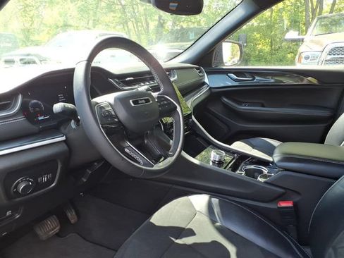 Certified 2023 Jeep Grand Cherokee Altitude AWD/4WD image 23