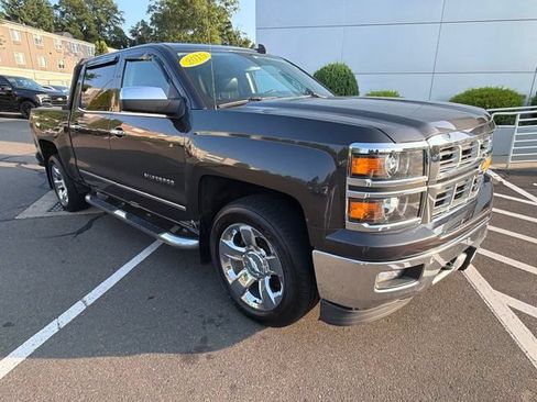 Used 2015 Chevrolet Silverado 1500 LTZ Z71 w/ LTZ Plus Package AWD/4WD image 10