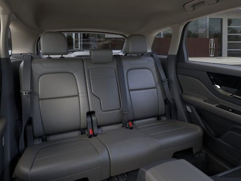 New 2026 Lincoln Corsair Premiere image 11