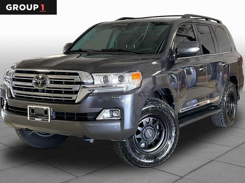Used 2018 Toyota Land Cruiser AWD/4WD image 1