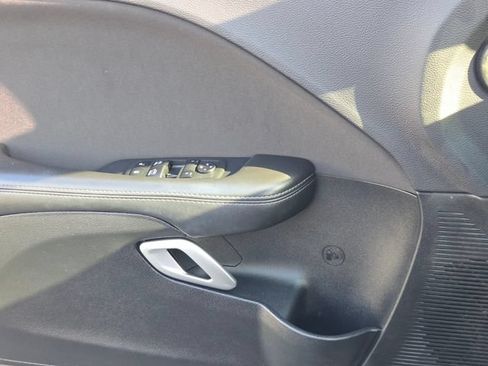 Used 2018 Dodge Challenger SXT RWD image 26