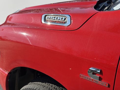 Used 2024 RAM 2500 Laramie image 12