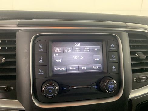 Used 2024 RAM 1500 Classic SLT image 27