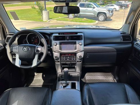 Used 2013 Toyota 4Runner Limited image 13
