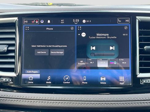 Used 2021 Chrysler Pacifica Touring w/ Cold Weather Group image 13