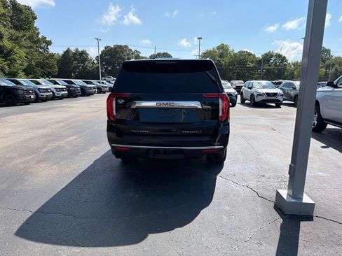 Used 2021 GMC Yukon XL Denali w/ Denali Ultimate Package AWD/4WD image 4