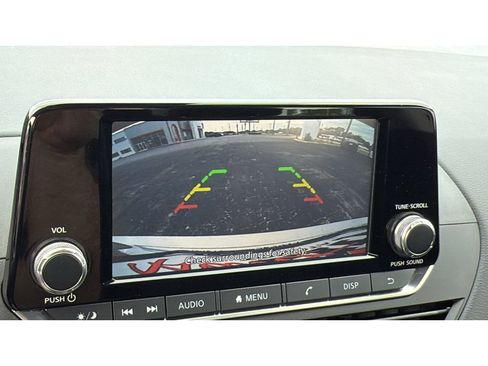 Used 2024 Nissan Altima 2.5 S image 11