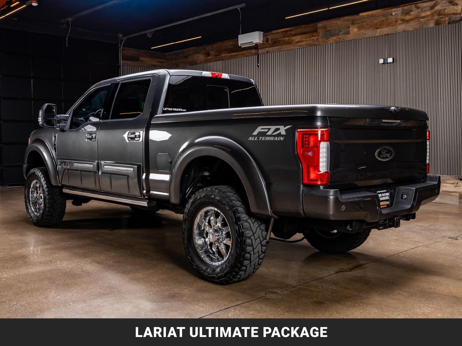 Used 2017 Ford F250 Lariat w/ Lariat Ultimate Package AWD/4WD image 6