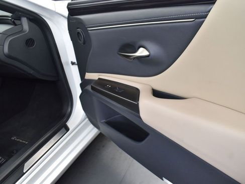 Used 2019 Lexus ES 350 image 23