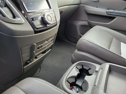 Used 2016 Honda Odyssey Touring Elite image 29