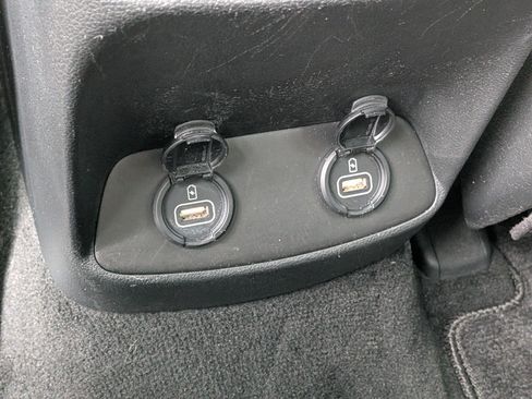 Used 2020 Hyundai Santa Fe SE FWD image 15
