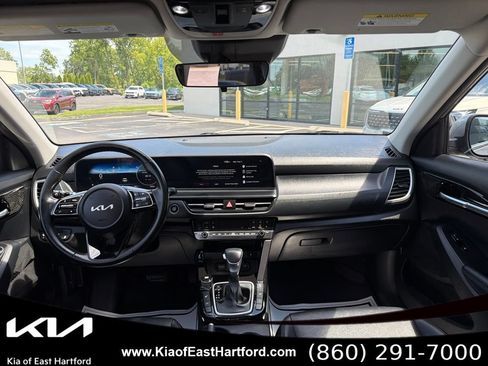 Used 2024 Kia Seltos EX AWD/4WD image 22