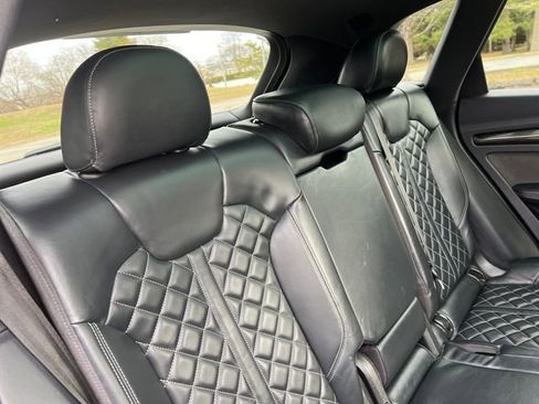 Used 2019 Audi SQ5 Premium Plus w/ Premium Plus Package image 32