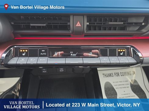 Used 2024 Toyota Prius Prime XSE Premium image 20