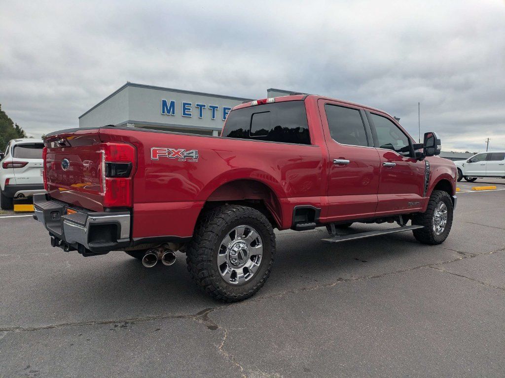 Used 2023 Ford F250 Lariat w/ Lariat Ultimate Package AWD/4WD image 4