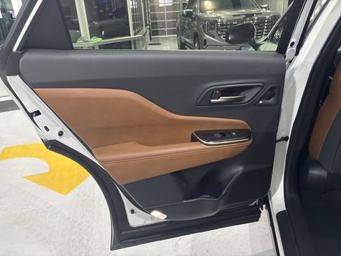 Used 2025 Toyota Crown Signia image 28