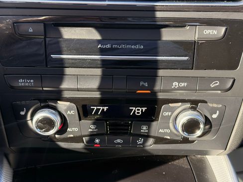 Used 2017 Audi Q5 2.0T Premium Plus w/ Technology Package image 24