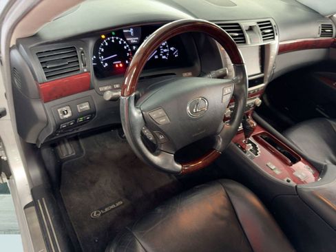 Used 2011 Lexus LS 460 image 4