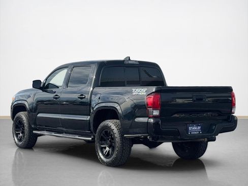 Used 2021 Toyota Tacoma SR w/ SR Convenience Package image 5