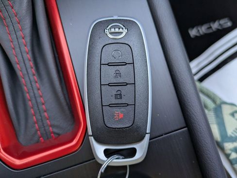 New 2026 Nissan Kicks SR image 27