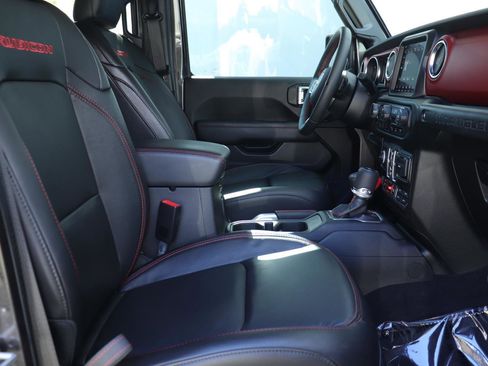 Used 2019 Jeep Wrangler Unlimited Rubicon image 18