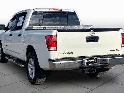 Used 2014 Nissan Titan SV w/ SV Value Truck Package RWD image 12
