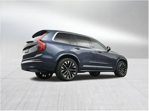 New 2026 Volvo XC90 B6 Plus w/ Protection Package Premier AWD/4WD image 25