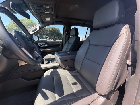 Used 2023 Chevrolet Tahoe Z71 w/ Off-Road Capability Package AWD/4WD image 18