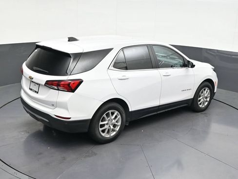 Used 2022 Chevrolet Equinox LT FWD image 19
