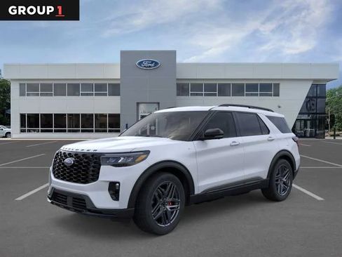 New 2026 Ford Explorer ST-Line w/ ST-Line Street Pack AWD/4WD image 1