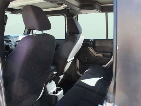 Used 2015 Jeep Wrangler Unlimited Sport image 20