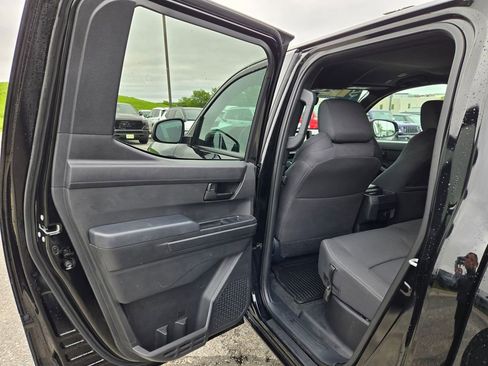 Used 2024 Toyota Tacoma SR5 AWD/4WD image 27