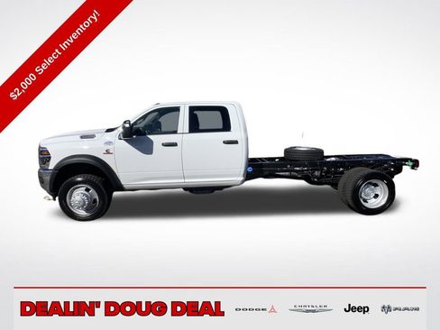 New 2026 RAM 5500 Tradesman w/ Chrome Appearance Group image 2