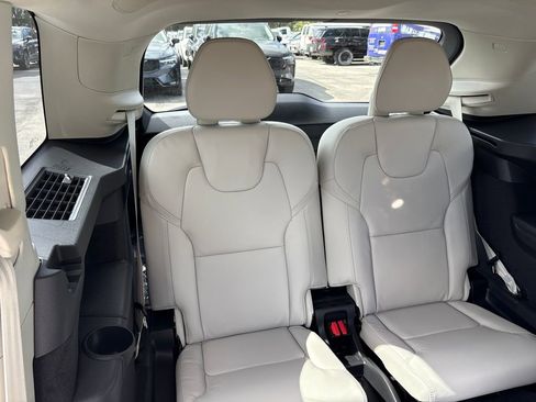 New 2026 Volvo XC90 B6 Ultra w/ Protection Package Premier AWD/4WD image 19