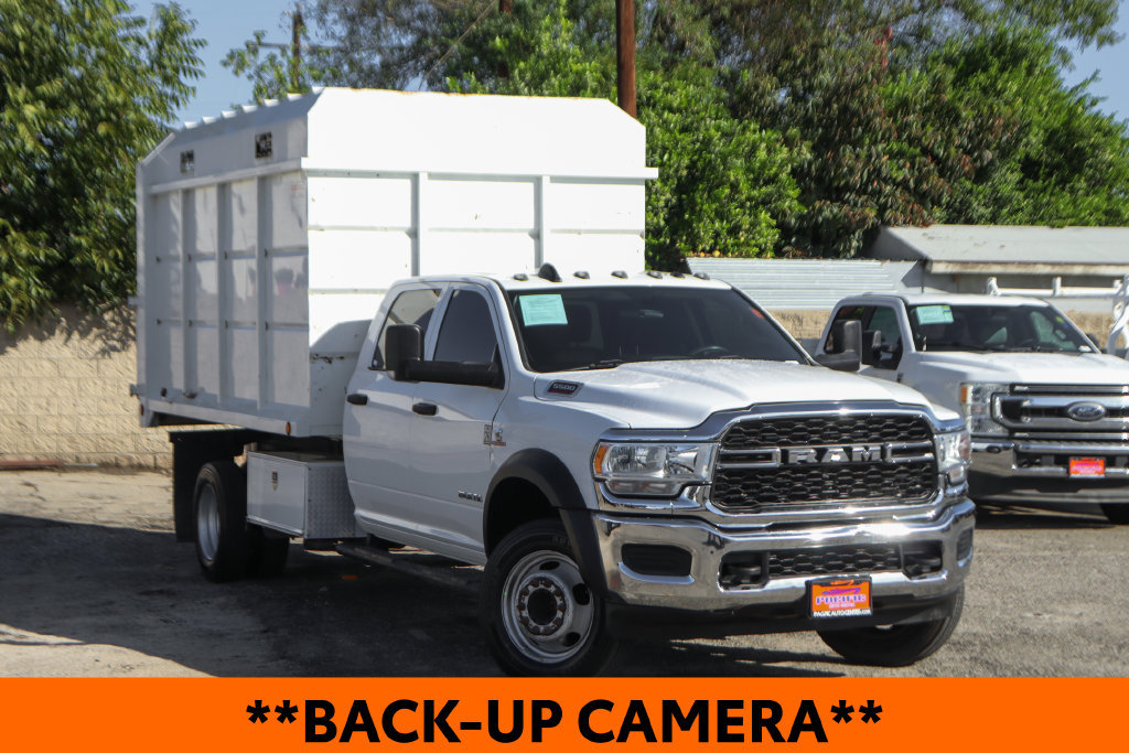 Used 2020 RAM 5500 Tradesman w/ Chrome Appearance Group AWD/4WD image 2