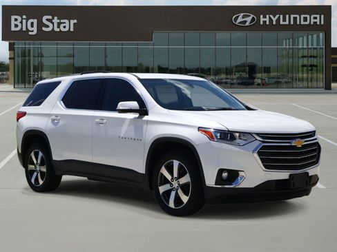 Used 2018 Chevrolet Traverse LT AWD/4WD image 6
