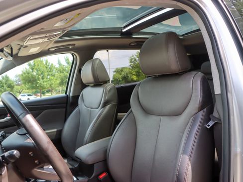 Used 2020 Hyundai Santa Fe SEL w/ Cargo Package FWD image 15