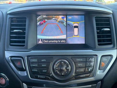 Used 2018 Nissan Pathfinder SL w/ SL Premium Package image 13