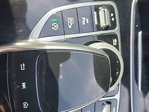 Used 2017 Mercedes-Benz E 300 4MATIC image 15