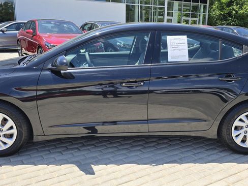Used 2018 Hyundai Elantra SE FWD image 8