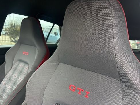 Used 2023 Volkswagen GTI 40th Anniversary Edition image 9