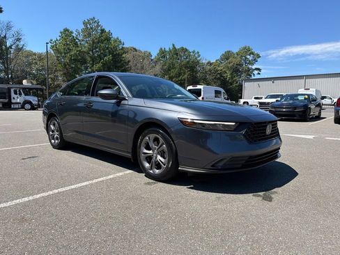 Used 2024 Honda Accord EX image 4