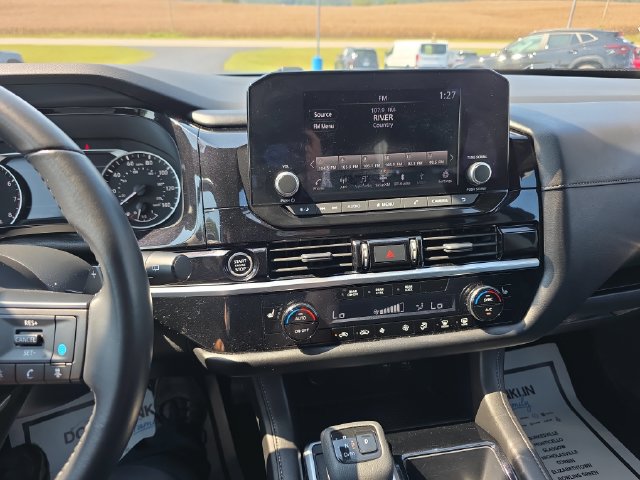 Certified 2024 Nissan Pathfinder SV AWD/4WD image 16