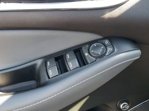 Used 2023 Buick Enclave Essence w/ Experience Buick Package image 28