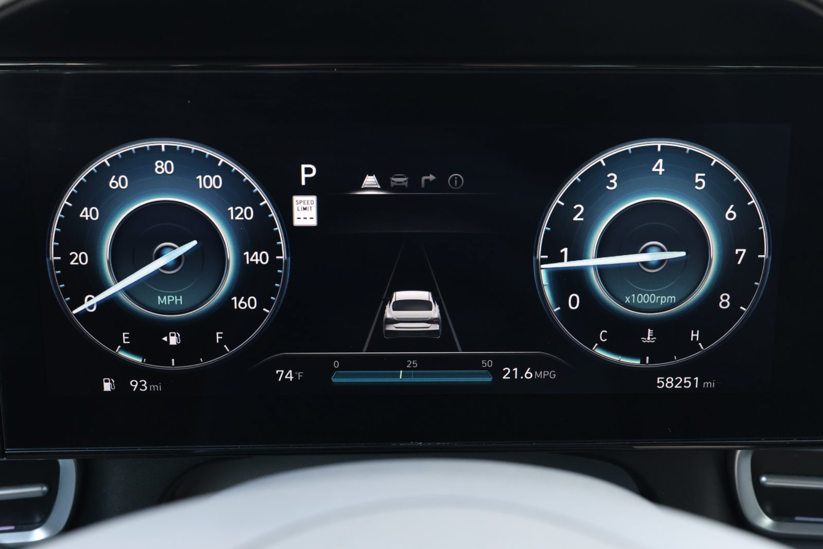 Used 2025 Hyundai Elantra SEL FWD image 19