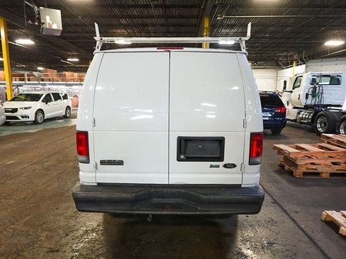 Used 2009 Ford E-350 and Econoline 350 Super Duty image 4