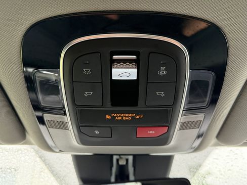 Used 2023 Hyundai Santa Fe SEL w/ Premium Package AWD/4WD image 17